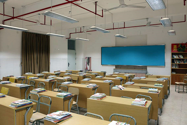 智能照明能夠解決教室長(zhǎng)明燈的哪些問(wèn)題？