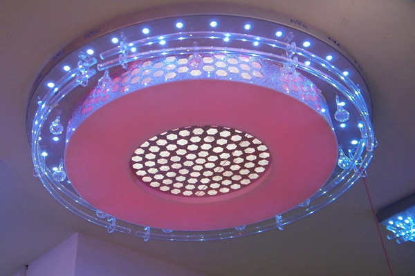 LED和智能照明有千絲萬縷的聯(lián)系！(圖1)